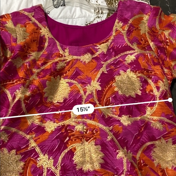 Pakistani Silk Kurti to go with jeans, skirt - Picture 1 of 6